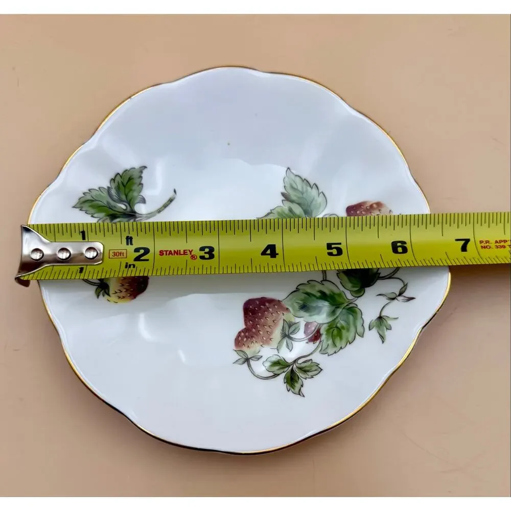 Coalport Strawberry Bone China Bread & Butter Dessert Plate 6.25” Gold Trim